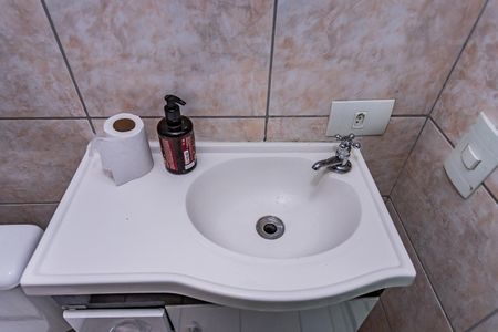 Casa à venda com 105m², 2 quartos e 1 vagaBanheiro