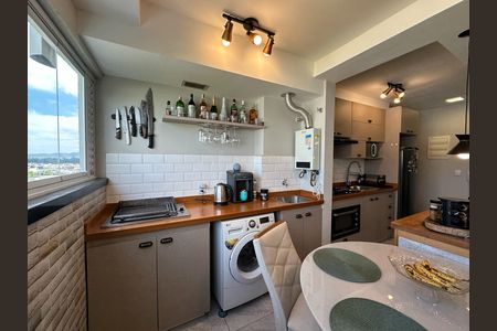 Apartamento para alugar com 65m², 3 quartos e 2 vagas Apartamento para alugar com 65m², 3 quartos e 2 vagasCozinha e Área de Serviço