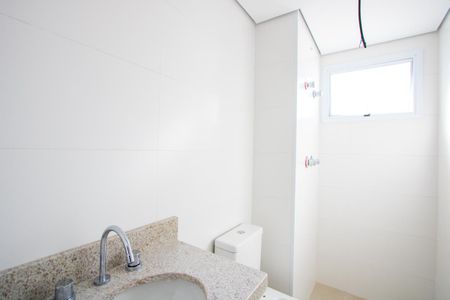 Apartamento à venda com 94m², 3 quartos e 2 vagas Apartamento à venda com 94m², 3 quartos e 2 vagasBanheiro social