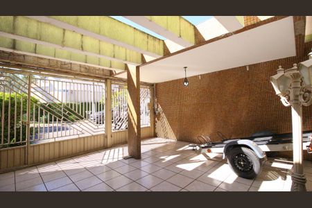 Casa para alugar com 190m², 4 quartos e 2 vagas