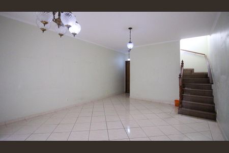 Sala de casa para alugar com 4 quartos, 190m² em Jardim Avelino, São Paulo