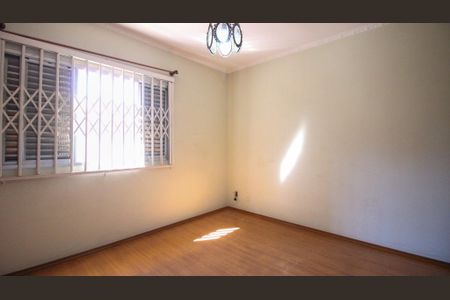 Casa para alugar com 190m², 4 quartos e 2 vagas Casa para alugar com 190m², 4 quartos e 2 vagasSuíte 1