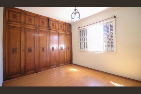 Casa para alugar com 190m², 4 quartos e 2 vagas Casa para alugar com 190m², 4 quartos e 2 vagasSuíte 1