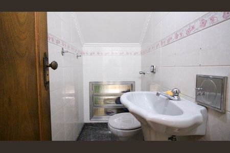 Casa para alugar com 190m², 4 quartos e 2 vagas