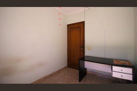 Casa para alugar com 190m², 4 quartos e 2 vagas Casa para alugar com 190m², 4 quartos e 2 vagasQuarto 1