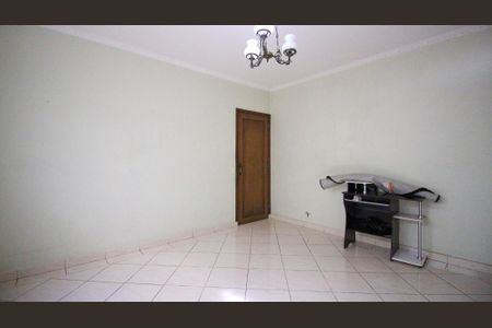 Sala de Jantar de casa para alugar com 4 quartos, 190m² em Jardim Avelino, São Paulo