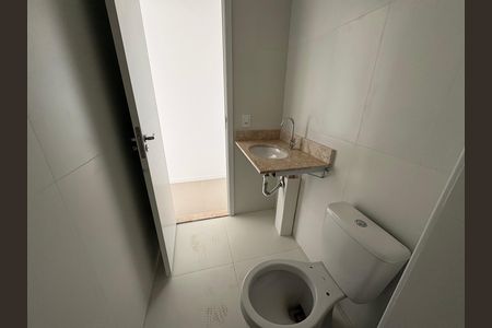 Banheiro Social de apartamento à venda com 2 quartos, 59m² em Setor Bela Vista, Goiânia