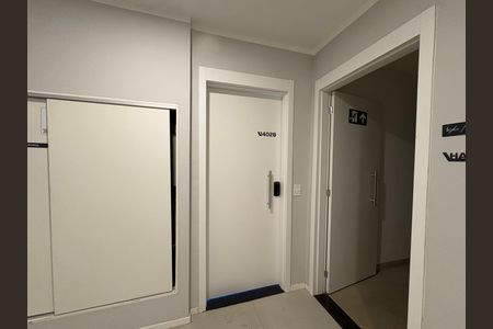 Apartamento à venda com 59m², 2 quartos e 1 vaga Apartamento à venda com 59m², 2 quartos e 1 vagaPorta