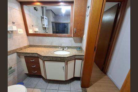 Banheiro  de apartamento para alugar com 2 quartos, 64m² em Flamengo, Rio de Janeiro