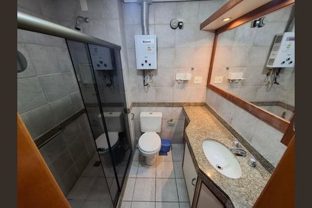 Banheiro  de apartamento para alugar com 2 quartos, 64m² em Flamengo, Rio de Janeiro