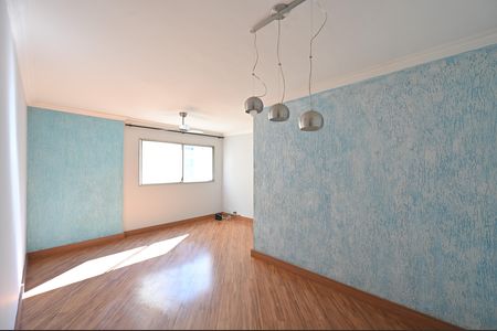 Sala de apartamento para alugar com 2 quartos, 65m² em Parque Imperial, São Paulo