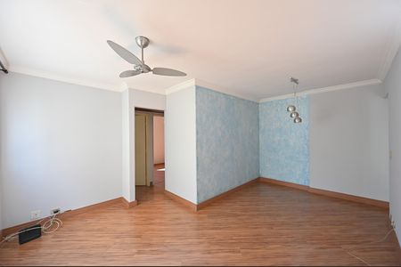 Apartamento para alugar com 65m², 2 quartos e 1 vagaSala