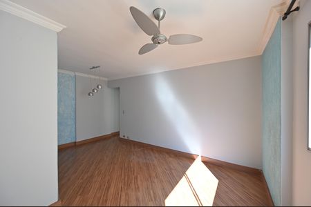 Sala de apartamento para alugar com 2 quartos, 65m² em Parque Imperial, São Paulo