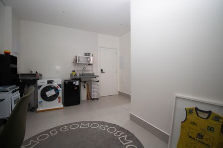 Sala de apartamento para alugar com 1 quarto, 40m² em Sqn 402, Brasília