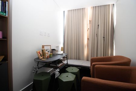 Sala de apartamento para alugar com 1 quarto, 40m² em Sqn 402, Brasília