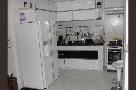 Cozinha de apartamento à venda com 2 quartos, 120m² em Sampaio, Rio de Janeiro
