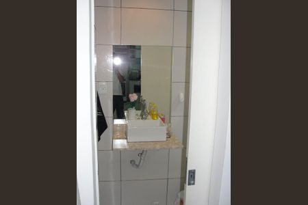 Apartamento à venda com 120m², 2 quartos e sem vaga Apartamento à venda com 120m², 2 quartos e sem vagaBanheiro
