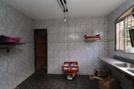 Casa à venda com 865m², 2 quartos e 2 vagasÁrea de Serviço