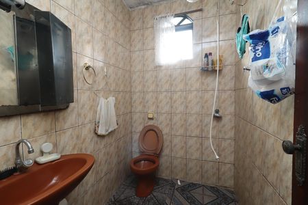 Casa à venda com 865m², 2 quartos e 2 vagasBanheiro
