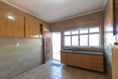 Casa para alugar com 96m², 1 quarto e 3 vagas