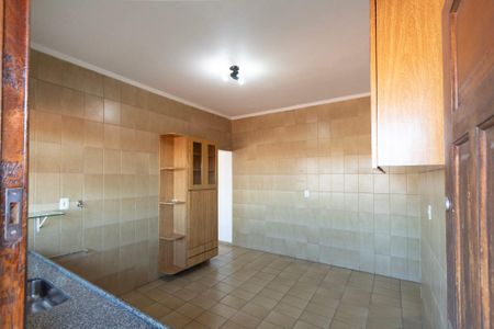 Casa para alugar com 96m², 1 quarto e 3 vagas