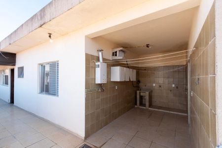 Casa para alugar com 96m², 1 quarto e 3 vagas