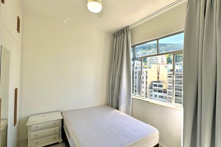Apartamento para alugar com 72m², 2 quartos e 1 vaga