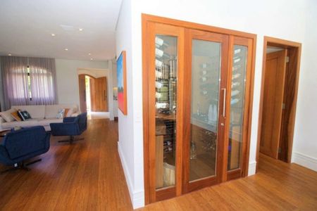 Casa de condomínio à venda com 549m², 5 quartos e 6 vagas Casa de condomínio à venda com 549m², 5 quartos e 6 vagasFoto 22