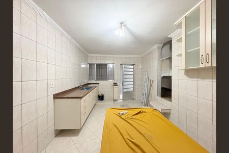 Casa à venda com 140m², 2 quartos e 2 vagasCozinha