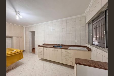 Casa à venda com 140m², 2 quartos e 2 vagasCozinha