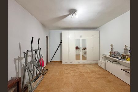 Casa à venda com 140m², 2 quartos e 2 vagasSuíte 