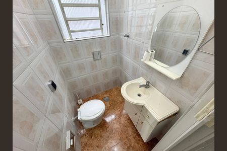 Casa à venda com 140m², 2 quartos e 2 vagasLavabo