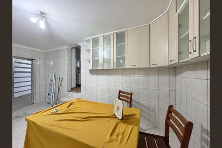 Casa à venda com 140m², 2 quartos e 2 vagasCozinha