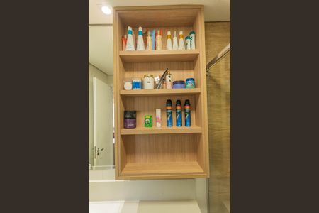Apartamento à venda com 55m², 2 quartos e 1 vaga Apartamento à venda com 55m², 2 quartos e 1 vagaBanheiro