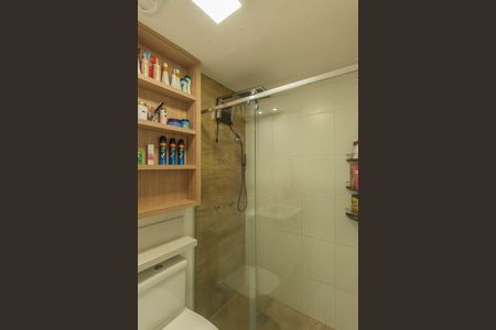 Banheiro de apartamento à venda com 2 quartos, 55m² em Jardim do Lago, Campinas
