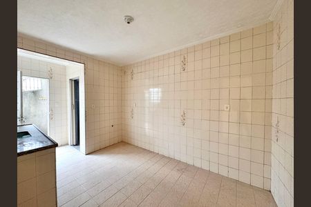 Casa à venda com 60m², 1 quarto e 1 vaga Casa à venda com 60m², 1 quarto e 1 vagaCozinha