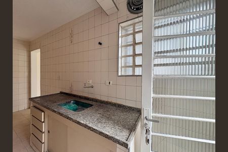 Casa à venda com 60m², 1 quarto e 1 vaga Casa à venda com 60m², 1 quarto e 1 vagaCozinha