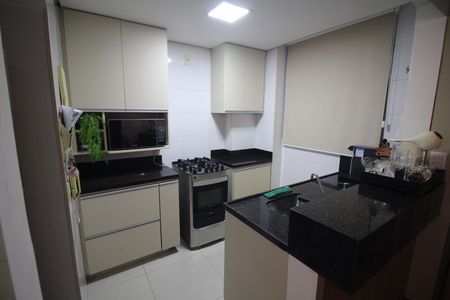 Apartamento para alugar com 125m², 2 quartos e 2 vagasCozinha