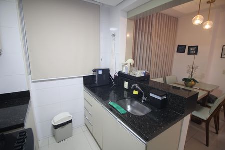 Apartamento para alugar com 125m², 2 quartos e 2 vagasCozinha
