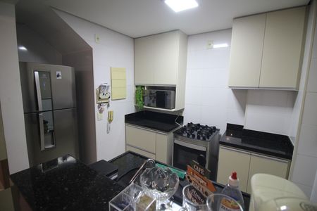 Apartamento para alugar com 125m², 2 quartos e 2 vagasCozinha