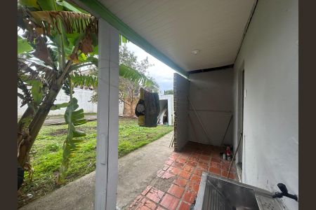 Casa para alugar com 50m², 2 quartos e 1 vagaÁrea de serviço