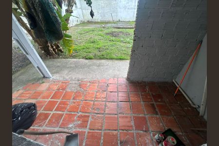 Casa para alugar com 50m², 2 quartos e 1 vagaÁrea de serviço