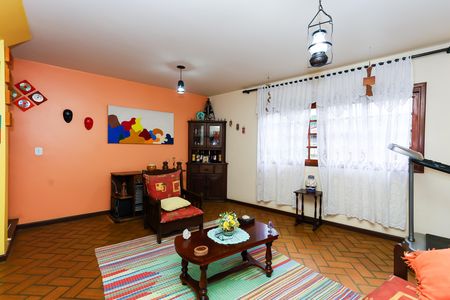 sala  de casa para alugar com 3 quartos, 167m² em Vila Suzana, São Paulo