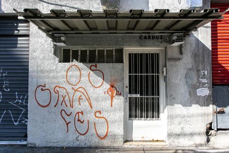 Apartamento para alugar com 90m², 2 quartos e sem vagaFachada