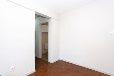 Apartamento para alugar com 90m², 2 quartos e sem vagaSala