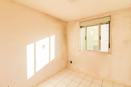 Quarto 2 de apartamento à venda com 2 quartos, 47m² em Guajuviras, Canoas