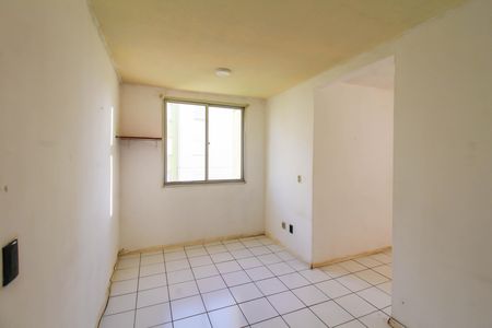 Sala de apartamento à venda com 2 quartos, 47m² em Guajuviras, Canoas