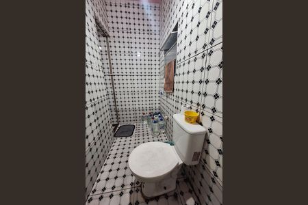 Banheiro de casa para alugar com 3 quartos, 170m² em Parque Eldorado, Duque de Caxias