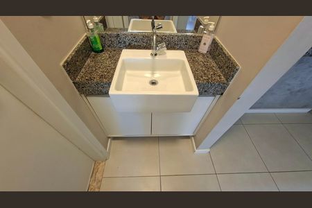 Apartamento para alugar com 50m², 1 quarto e 1 vaga Apartamento para alugar com 50m², 1 quarto e 1 vagaBanheiro _ lavabo