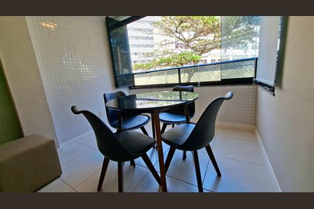 Sala  de apartamento para alugar com 1 quarto, 50m² em Ondina, Salvador